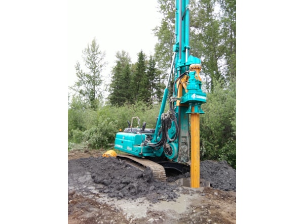 Instalatie de Foraj SUNWARD SWDM60  cu sistem de ridicare pe cilindru (Cylinder Crowd System) de vanzare